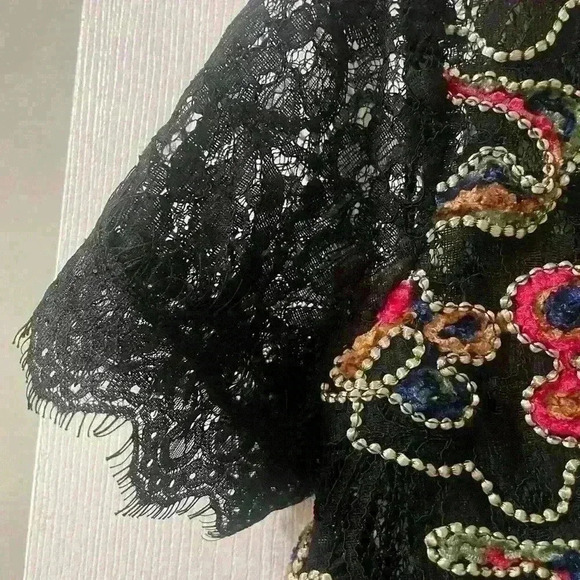 ZARA Lace Blouse With Beaded Embroidery - A59 - Picture 3 of 7